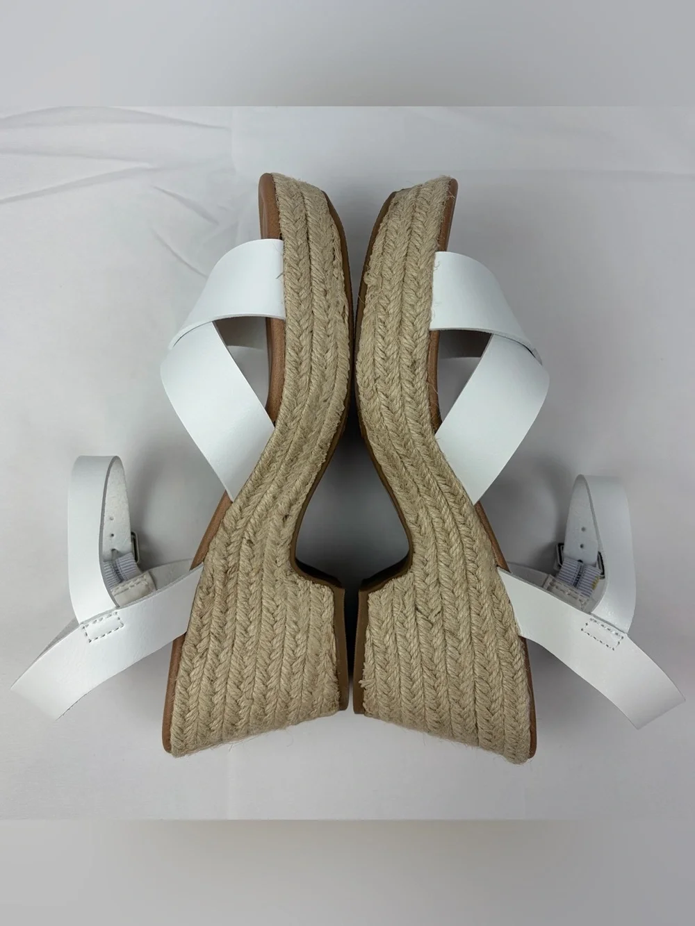 *NEW* Cushionaire Robbie Espadrilles Heeled Sandals Size 8.5 White